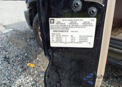 2005 Chevrolet Tahoe Z71 z USA, uszkodzony, nr VIN 1GNEK13Z45R219179